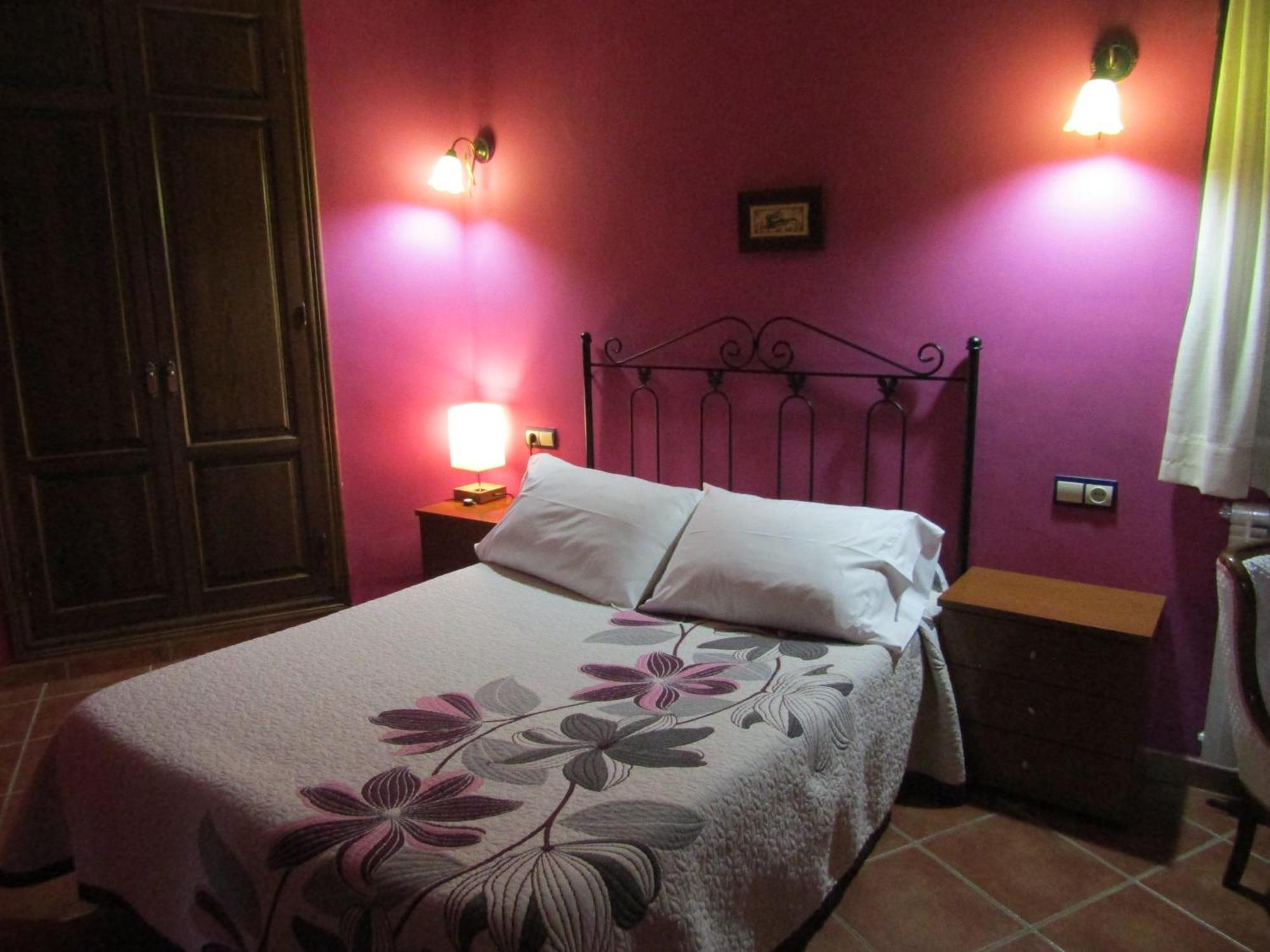 Hostal Paquita Allepuz Exteriör bild